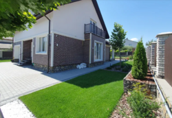 ������ 2 ����������� ������� � ������� � ������� �� 10 �����, 200 ��. �, 4 ������, �� ���. ����� ���� 2