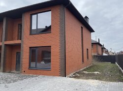 Продаж 2 поверхового таунхауса з ділянкою на 3 сотки, вул. Петра Сагайдачного фото 2 Продаж 2 поверхового таунхауса з ділянкою на 3 сотки, вул. Петра Сагайдачного фото 2