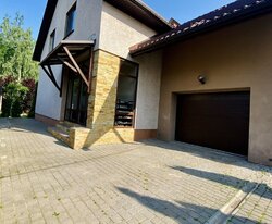 Продаж 2 поверхового будинку з верандою і ділянкою на 5.12 сотки, 225 кв. м, вул. Євгена Патона фото 2 Продаж 2 поверхового будинку з верандою і ділянкою на 5.12 сотки, 225 кв. м, вул. Євгена Патона фото 2