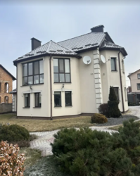 Продаж 3 поверхового будинку бесідка і ділянкою на 10 соток, с. Агрономічне фото 1 Продаж 3 поверхового будинку бесідка і ділянкою на 10 соток, с. Агрономічне фото 1