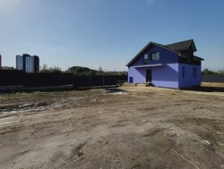 Продаж 2 поверхового будинку з балконом і ділянкою на 8 соток, на вул. Андріївська фото 2 Продаж 2 поверхового будинку з балконом і ділянкою на 8 соток, на вул. Андріївська фото 2