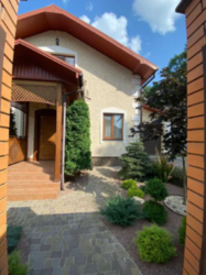 ������ 2 ����������� ������� � ������� � ������� �� 10 �����, 215 ��. �, 4 ������, �� ���. �������� ���� 1