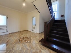 Продаж будинку з гаражем і ділянкою на 13.5 сотки, вул. Незалежна фото 8 Продаж будинку з гаражем і ділянкою на 13.5 сотки, вул. Незалежна фото 8