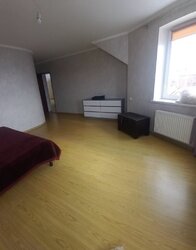 ������ 2 ����������� ������� � ������� �� 6 �����, 213.2 ��. �, ����. ����� �������������� ���� 14