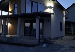 ������ 2 ����������� ������� � ������� �� 4.5 �����, 135 ��. �, 3 ������, �� 2-� ����. ������� ���� 2