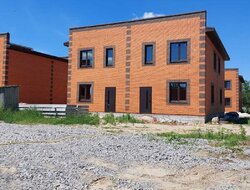 Продаж 2 поверхового таунхауса з ділянкою на 2 сотки, 76 кв. м, 3 кімнати, на вул. Незалежності фото 1 Продаж 2 поверхового таунхауса з ділянкою на 2 сотки, 76 кв. м, 3 кімнати, на вул. Незалежності фото 1