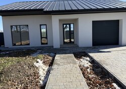 Продаж 1 поверхового будинку з ділянкою на 8 соток, пров. Травневий фото 5 Продаж 1 поверхового будинку з ділянкою на 8 соток, пров. Травневий фото 5