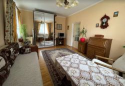 ������ 2 ����������� ������� ������� � ������� �� 25 �����, 170 ��. �, 3 ������, �� ���. �������� ���� 5