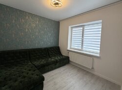 ������ 2 ����������� ��������� � ������� �� 1.5 �����, 90 ��. �., ����. �������� ���� 7