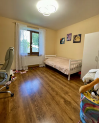  1        8 , 100 .   22