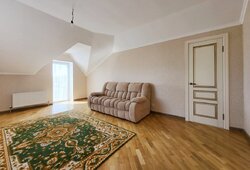 Продаж будинку з гаражем і ділянкою на 13.5 сотки, вул. Незалежна фото 19 Продаж будинку з гаражем і ділянкою на 13.5 сотки, вул. Незалежна фото 19
