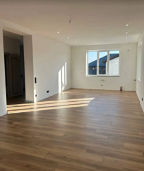 ������ 2 ����������� ������� � ��������� � ������� �� 5.6 �����, 155 ��. �, 5 �����, �� ���. ������� ���� 10