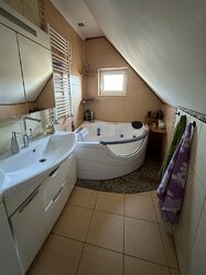  2       2.5 , 196 . .  7