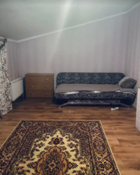 ������ 2 ����������� ������� � �������� � ������� �� 4 �����, 220 ��. �, 6 ����� ���� 4