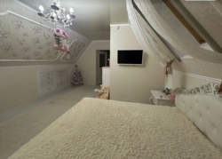 ������ 2 ����������� ������� � ������� �� 4 �����, 170 ��. �, 6 ����� ���� 15