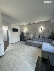 ������ 2 ����������� ������� � �������� � ������� �� 5 �����, 96 ��. �, 4 ������, �� ���. ��������� ���� 2