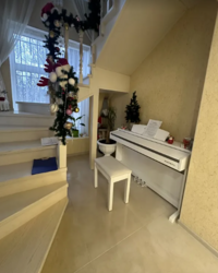 ������ 2 ����������� ������� � ������� �� 4 �����, 170 ��. �, 6 ����� ���� 5