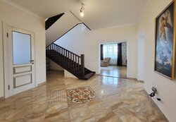 Продаж будинку з гаражем і ділянкою на 13.5 сотки, вул. Незалежна фото 9 Продаж будинку з гаражем і ділянкою на 13.5 сотки, вул. Незалежна фото 9