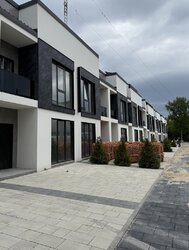 Продаж 3 поверхового таунхауса 220 кв. м фото 1 Продаж 3 поверхового таунхауса 220 кв. м фото 1