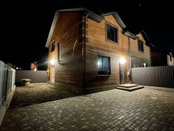 Продаж 2 поверхового таунхауса з ділянкою на 1.3 сотки, с. Зарванці, вул. Молодіжна фото 1 Продаж 2 поверхового таунхауса з ділянкою на 1.3 сотки, с. Зарванці, вул. Молодіжна фото 1