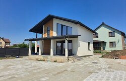 ������ 2 ����������� ������� � ������� �� 4.5 �����, 135 ��. �, 3 ������, �� 2-� ����. ������� ���� 1