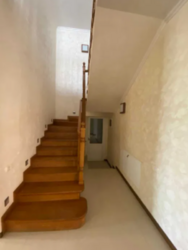 ������ 2 ����������� ������� � ������� � ������� �� 10 �����, 215 ��. �, 4 ������, �� ���. �������� ���� 4