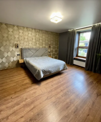  1        8 , 100 .   21