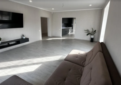  3        7.16 , 370 . , 7   3