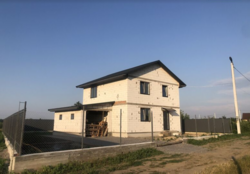 Продаж 2 поверхового будинку з гаражем і ділянкою на 6 соток, 120 кв. м, 4 кімнати, на Дружня фото 1 Продаж 2 поверхового будинку з гаражем і ділянкою на 6 соток, 120 кв. м, 4 кімнати, на Дружня фото 1