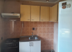 ������ 2 ����������� ������� � ������� �� 411 ��. �., 65 ��. �, 3 ������, �� ���. ������������ ���� 4