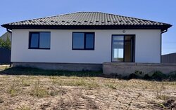 Продаж 1 поверхового будинку з верандою і ділянкою на 5 соток, 100 кв. м, 3 кімнати, на вул. Кропивницького фото 8 Продаж 1 поверхового будинку з верандою і ділянкою на 5 соток, 100 кв. м, 3 кімнати, на вул. Кропивницького фото 8