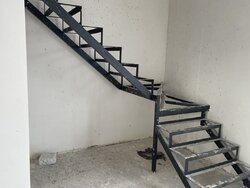 ������ 2 ����������� ��������� � ������� �� 1.5 �����, 68 ��. �, ���. ������� ������������� ���� 12