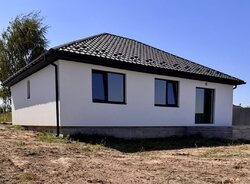 Продаж 1 поверхового будинку з верандою і ділянкою на 5 соток, 100 кв. м, 3 кімнати, на вул. Кропивницького фото 10 Продаж 1 поверхового будинку з верандою і ділянкою на 5 соток, 100 кв. м, 3 кімнати, на вул. Кропивницького фото 10