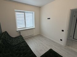 ������ 2 ����������� ��������� � ������� �� 1.5 �����, 90 ��. �., ����. �������� ���� 6