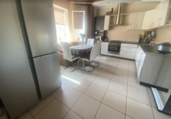 ������ 2 ����������� ������� � ������� � ������� �� 4 �����, 123 ��. �, 3 ������, �� ������ ������������ ���� 12