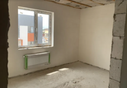 ������ 2 ����������� ��������� � ������� �� 2.5 �����, 115 ��. �, 4 ������, �� ����. ������ ���� 4