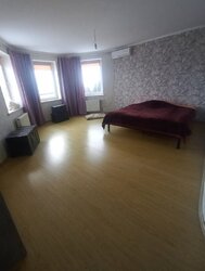 ������ 2 ����������� ������� � ������� �� 6 �����, 213.2 ��. �, ����. ����� �������������� ���� 13