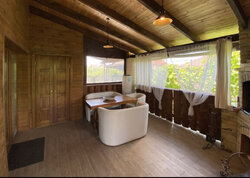 Продаж 2 поверхового будинку з гаражем і ділянкою на 6 соток, 236 кв. м, 7 кімнат, на вул. Синьоводська фото 15 Продаж 2 поверхового будинку з гаражем і ділянкою на 6 соток, 236 кв. м, 7 кімнат, на вул. Синьоводська фото 15