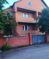Продаж частини будинку в с. Вінницькі Хутори, 227 в.м., 4 кімнати фото 1 Продаж частини будинку в с. Вінницькі Хутори, 227 в.м., 4 кімнати фото 1