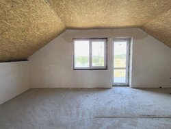 Продаж 2 поверхового будинку з балконом і ділянкою на 8 соток, на вул. Андріївська фото 8 Продаж 2 поверхового будинку з балконом і ділянкою на 8 соток, на вул. Андріївська фото 8