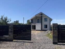 Продаж 2 поверхового будинку з балконом і ділянкою на 7.3 сотки, 230 кв. м фото 3 Продаж 2 поверхового будинку з балконом і ділянкою на 7.3 сотки, 230 кв. м фото 3