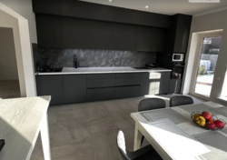  3        7.16 , 370 . , 7   7