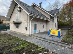 Продаж 2 поверхового будинку з гаражем і ділянкою на 5 соток, 250 кв. м, 5 кімнат, на вул. Синьоводська фото 7 Продаж 2 поверхового будинку з гаражем і ділянкою на 5 соток, 250 кв. м, 5 кімнат, на вул. Синьоводська фото 7