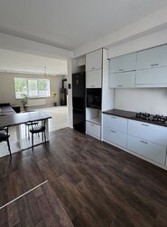 Продаж 2 поверхового будинку з ділянкою на 6.3 сотки фото 12 Продаж 2 поверхового будинку з ділянкою на 6.3 сотки фото 12