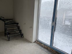 ������ 2 ����������� ��������� � ������� �� 1.5 �����, 68 ��. �, ���. ������� ������������� ���� 13