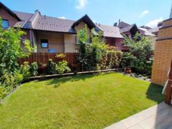 Продаж таунхауса з ремонтом, котеджне містечко 'SUN HOUSE' фото 3 Продаж таунхауса з ремонтом, котеджне містечко 'SUN HOUSE' фото 3