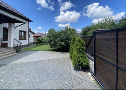 Продаж 2 поверхового будинку з гаражем і ділянкою на 6 соток, 236 кв. м, 7 кімнат, на вул. Синьоводська фото 11 Продаж 2 поверхового будинку з гаражем і ділянкою на 6 соток, 236 кв. м, 7 кімнат, на вул. Синьоводська фото 11