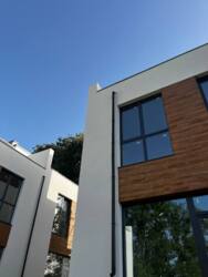 Таунхаус з двома терасами та басейном на березі озера фото 12 Таунхаус з двома терасами та басейном на березі озера фото 12