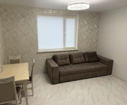 Продам таунхаусу з ремонтом р-н Некрасівка фото 1 Продам таунхаусу з ремонтом р-н Некрасівка фото 1