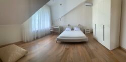   3202         Mont chalet!.  8